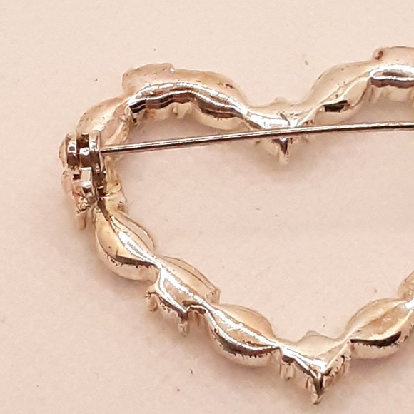 Pink and White Rhinestone Silver Tone Heart Brooch - Picture 6 of 7